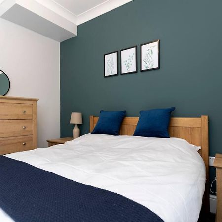 Modern 2 Bedroom Perfect For Family Friends And Workers South Shields Esterno foto