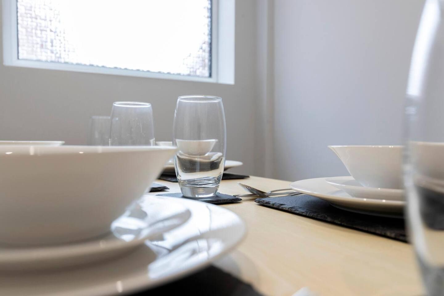 Modern 2 Bedroom Perfect For Family Friends And Workers South Shields Esterno foto