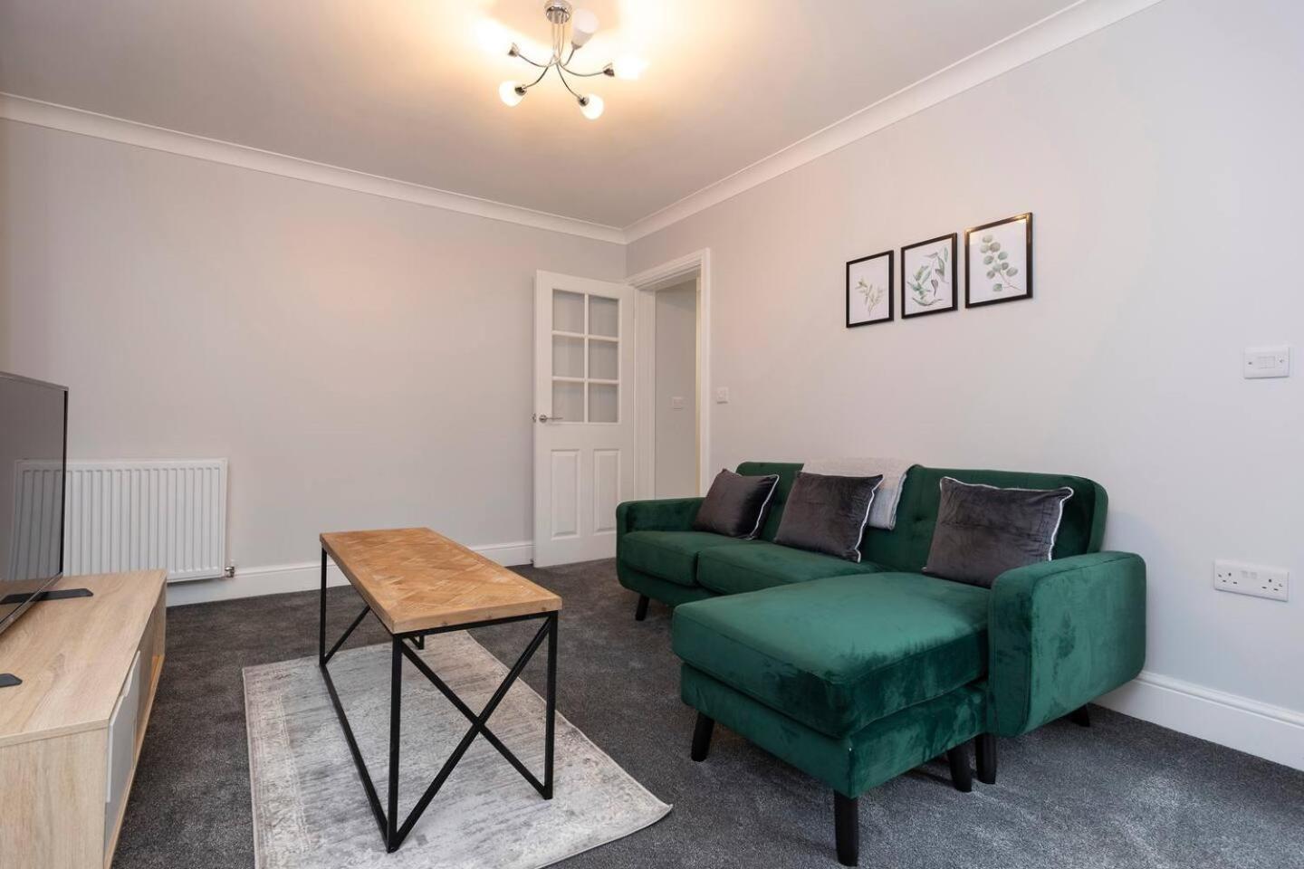 Modern 2 Bedroom Perfect For Family Friends And Workers South Shields Esterno foto