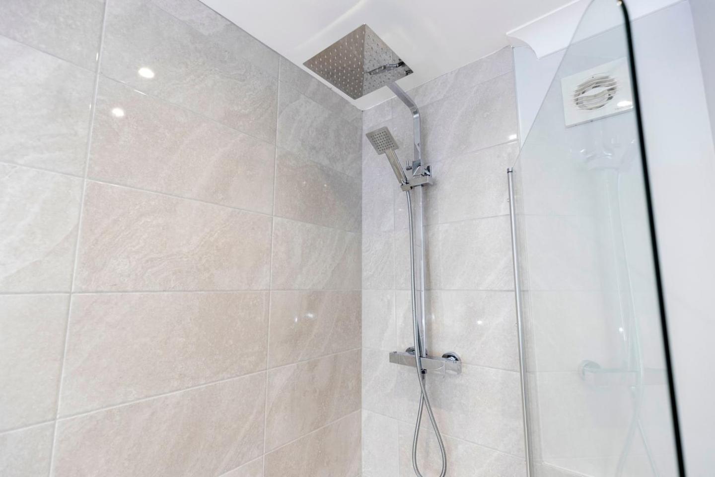 Modern 2 Bedroom Perfect For Family Friends And Workers South Shields Esterno foto